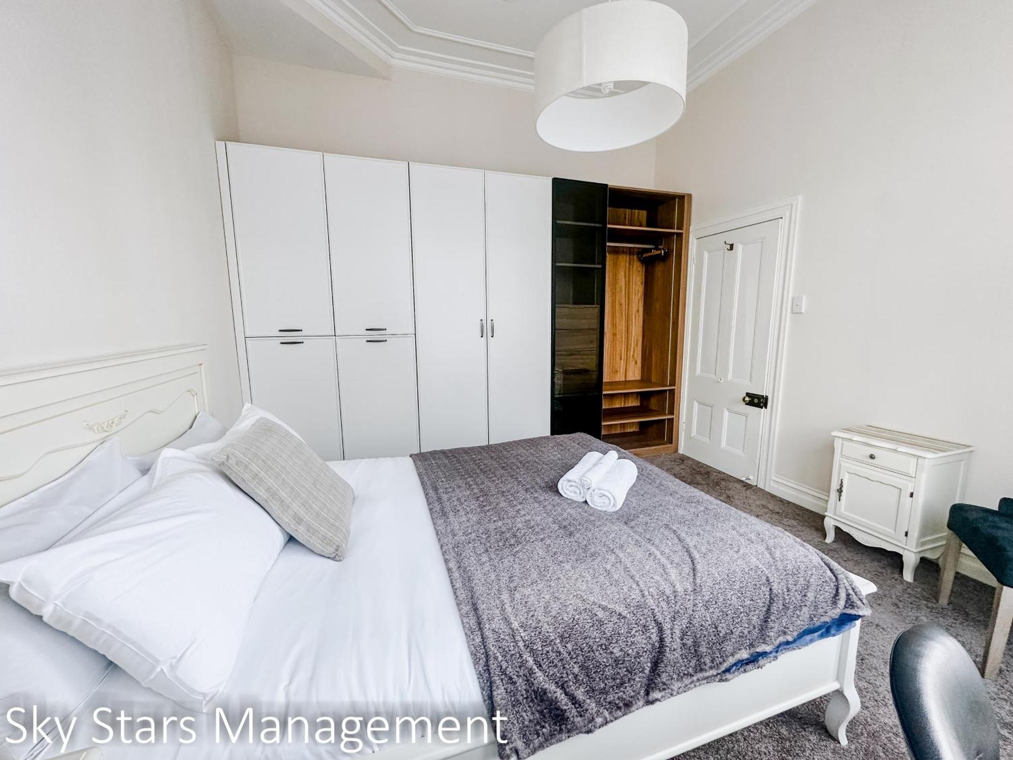 Hot Deal! Remuera Quiet Spacious 4-bedroom With Private Pool Villa *