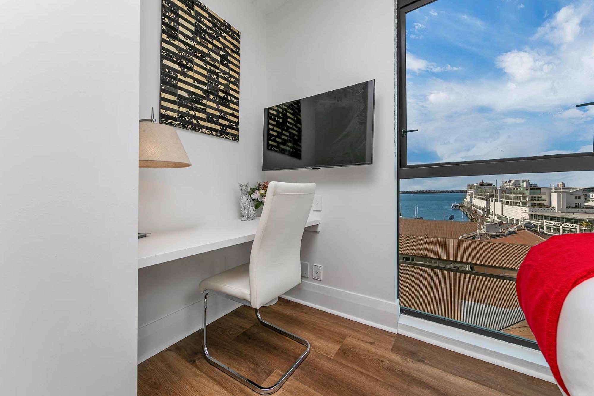 Penthouse Crown Apartment