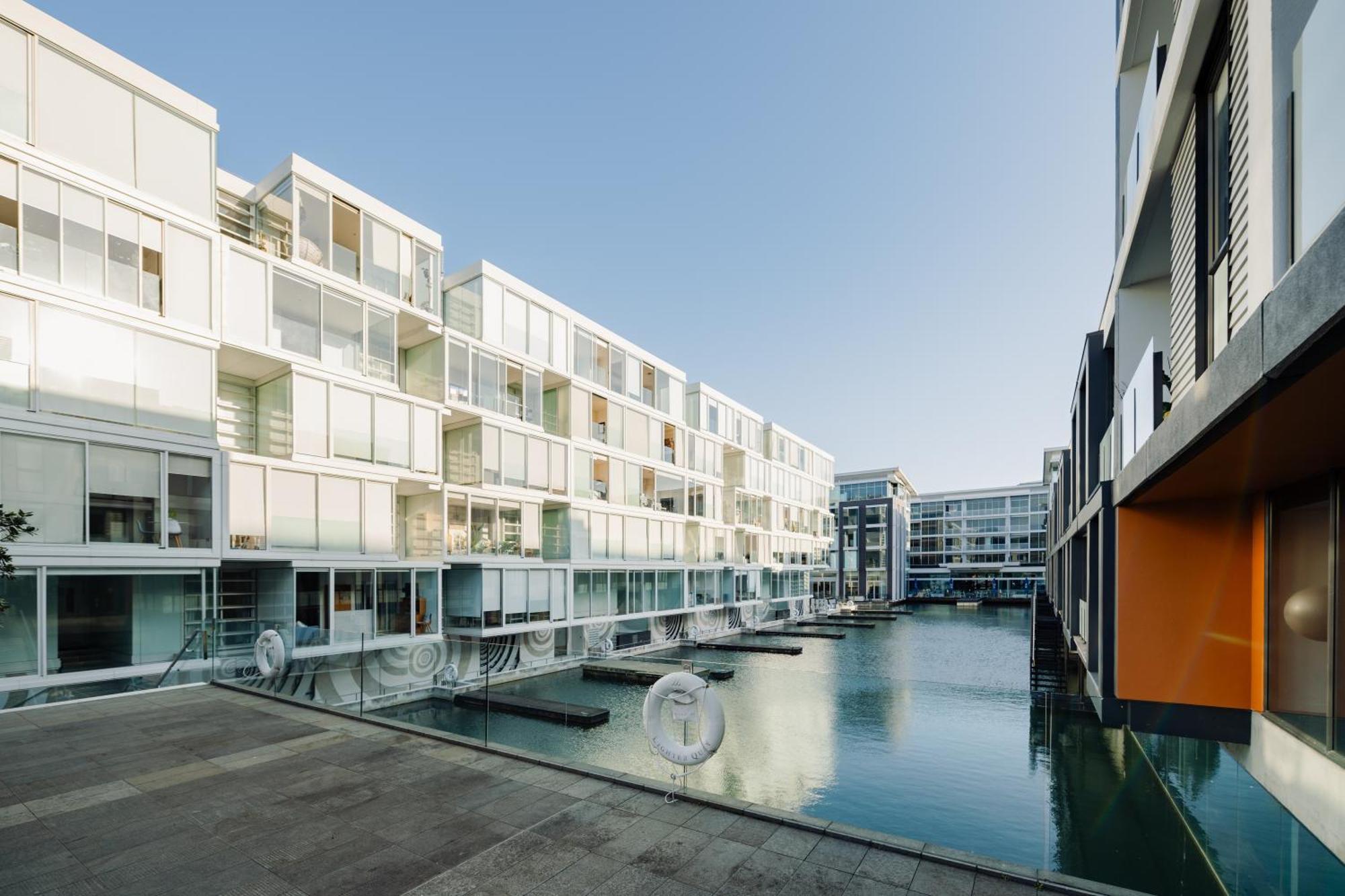 Pavilions Marina 104 - Wynyard Quarter Viaduct Harbour Apartment *