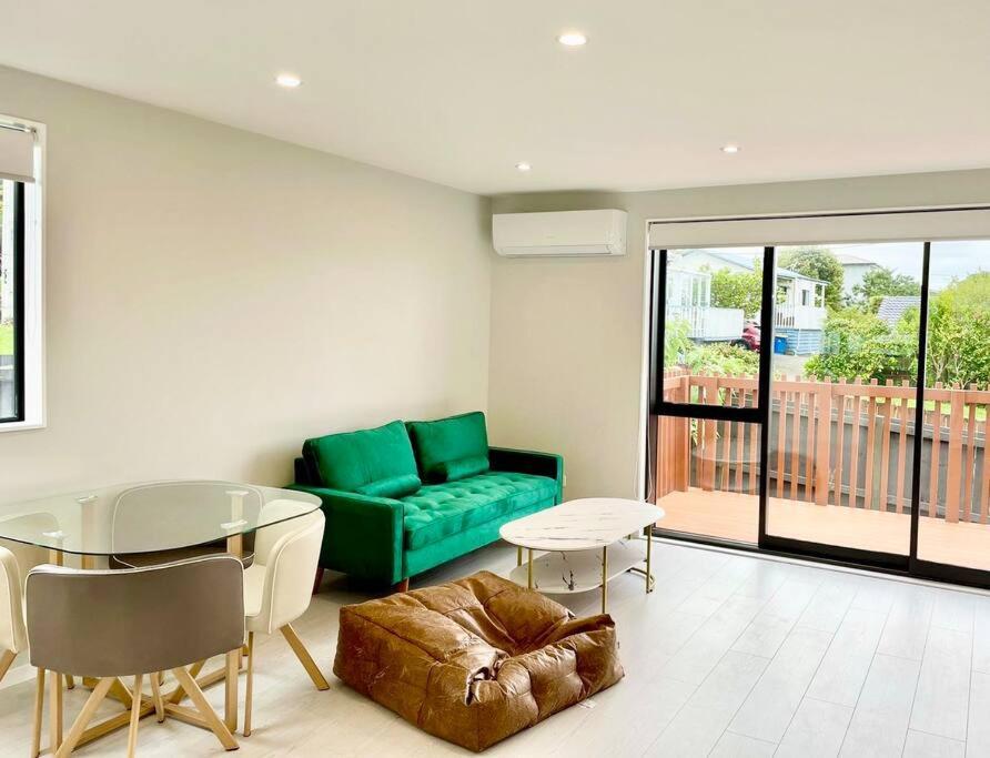 Townhouse In New Lynn *