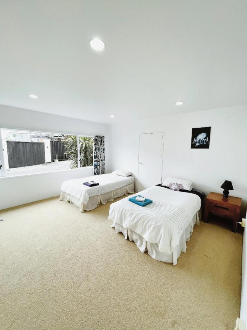 Private Guest Suite Near The Airport 1-4 Guests Guest house