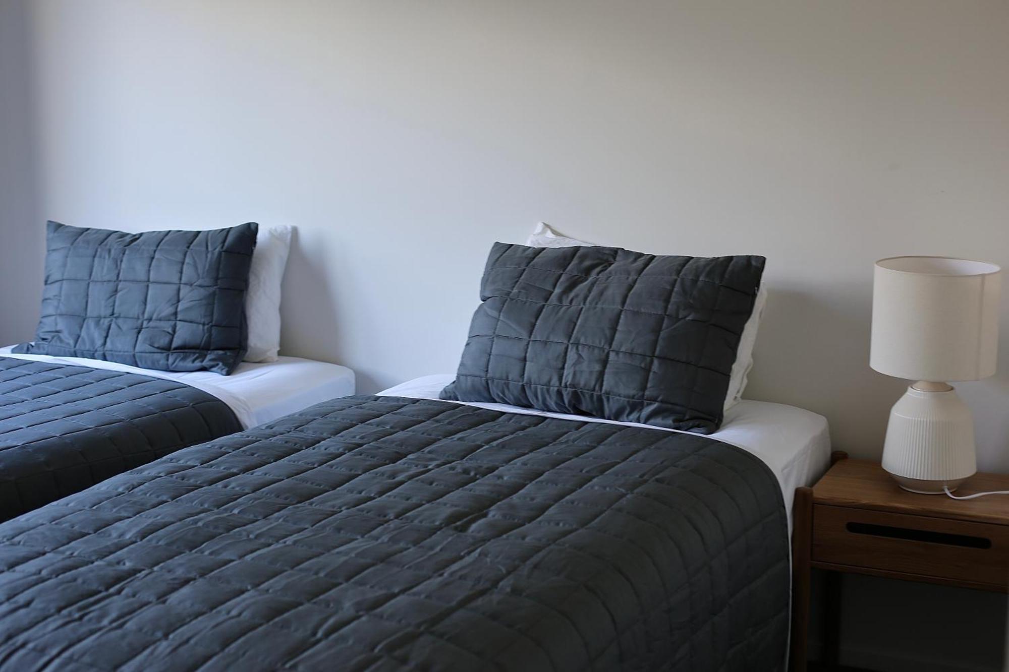 Apartment Cheerful 3-bedroom Townhouse Close To The