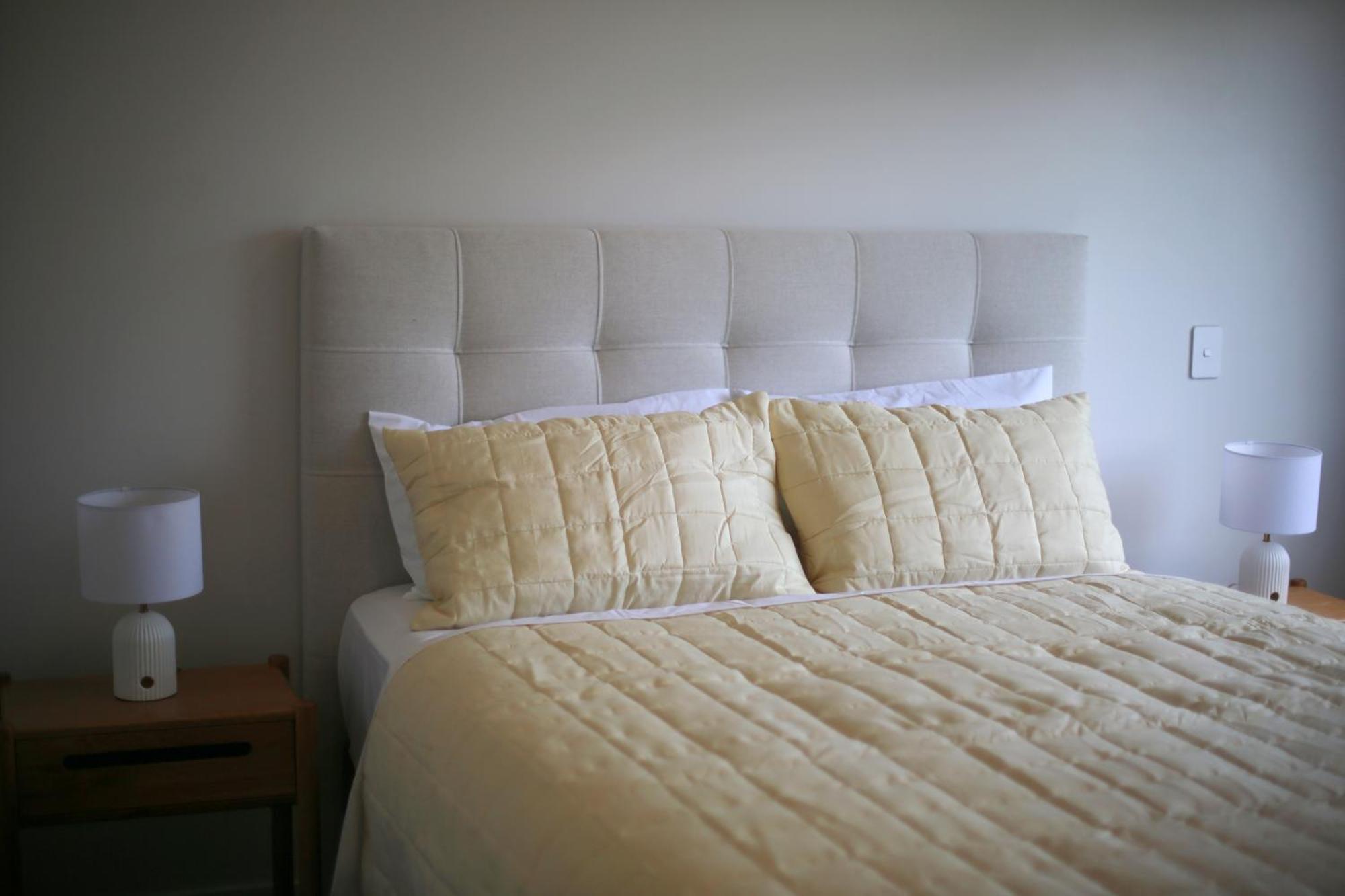 Cheerful 3-bedroom Townhouse Close To The Apartment Auckland