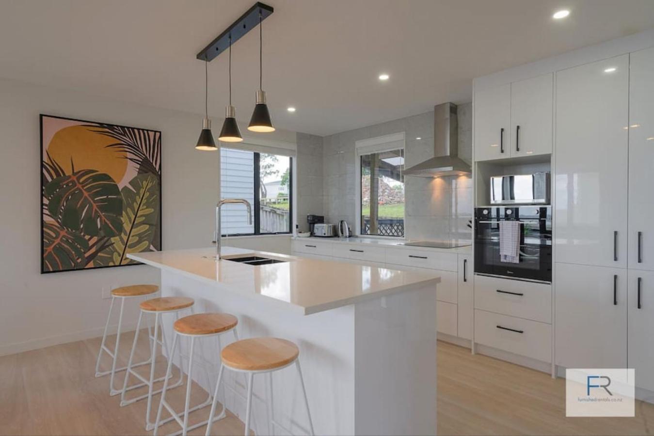 Gorgeous Orakei By Furnished
