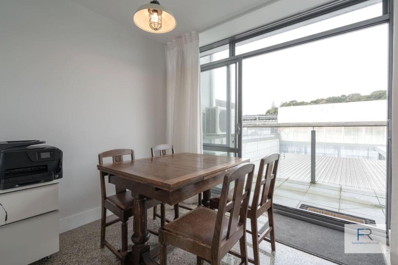 Luxury Mount Eden Apartment