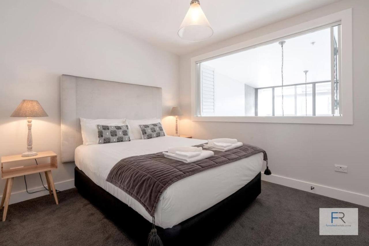 Luxury Mount Eden Apartment *