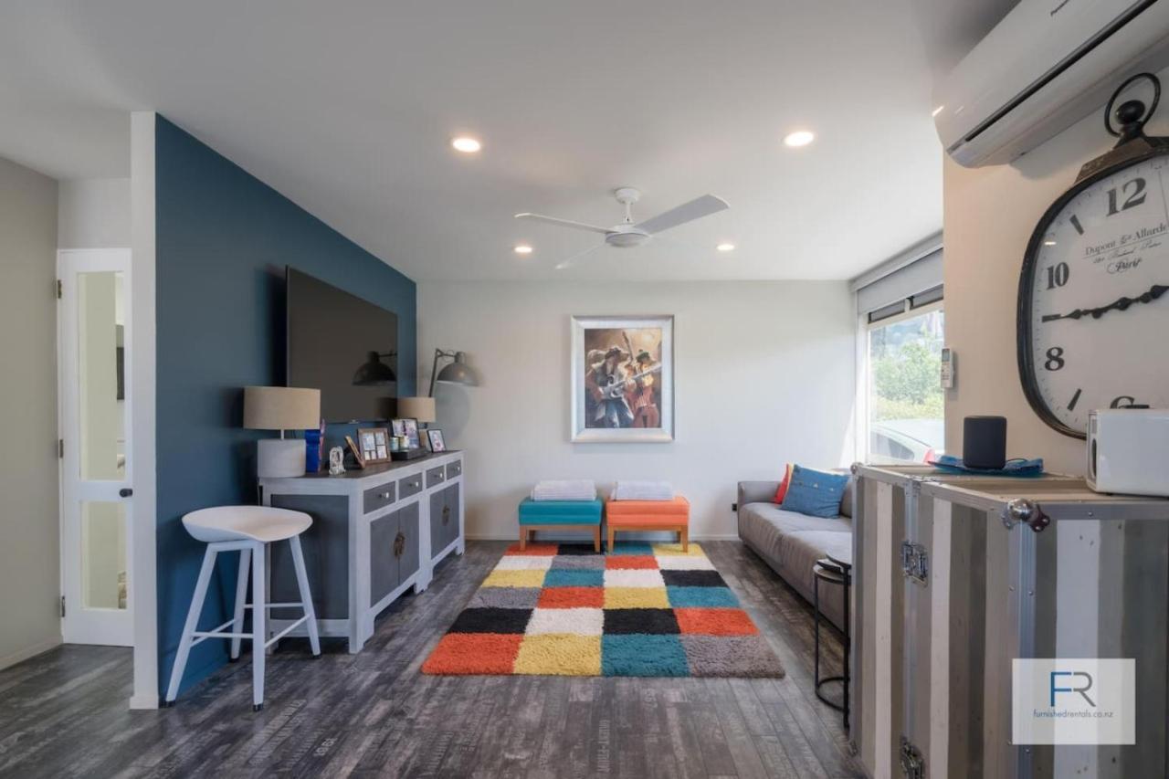 Waterfront Townhouse Retreat Holiday home *