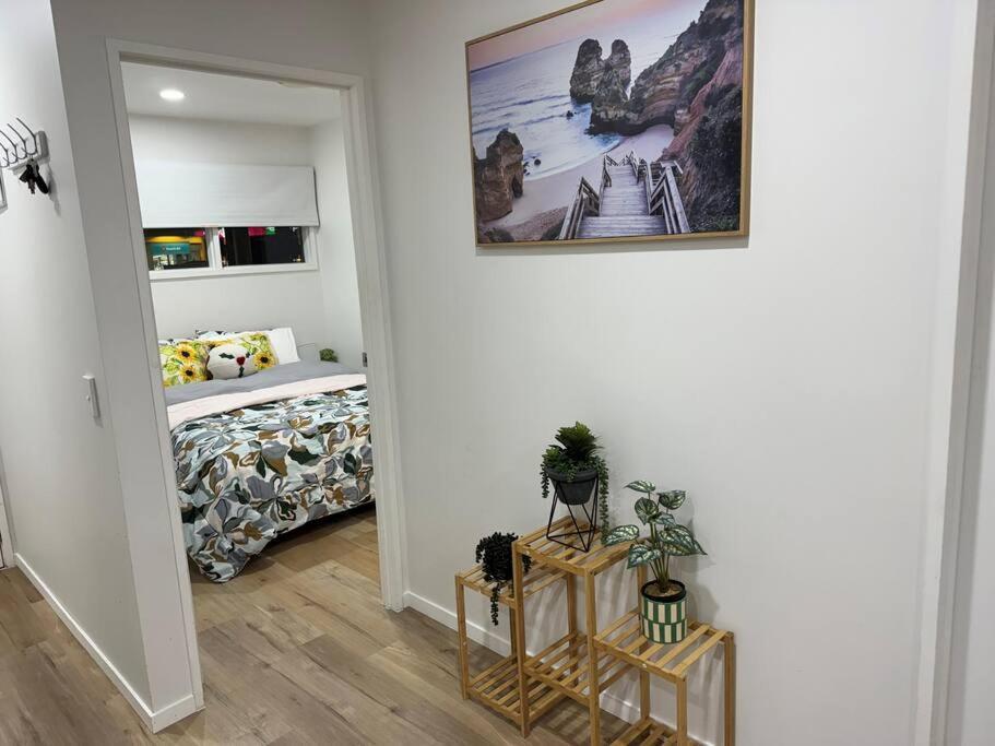 Apartment Stunning 3 Bd - 2 Bth - Pool & Carpark *