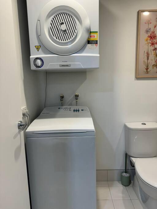 Apartment Stunning 3 Bd - 2 Bth - Pool & Carpark Auckland