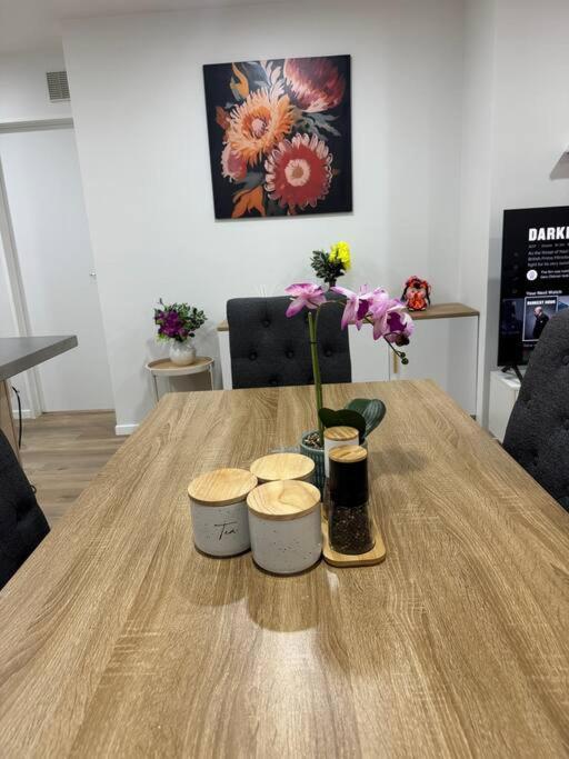 Apartment Stunning 3 Bd - 2 Bth - Pool & Carpark Auckland