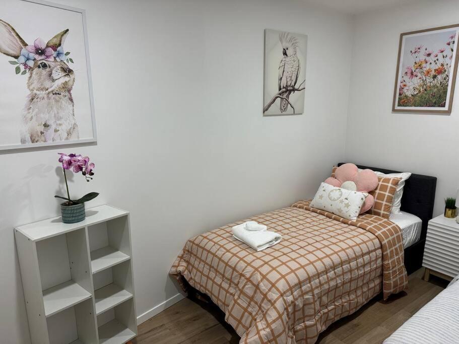Apartment Stunning 3 Bd - 2 Bth - Pool & Carpark Auckland