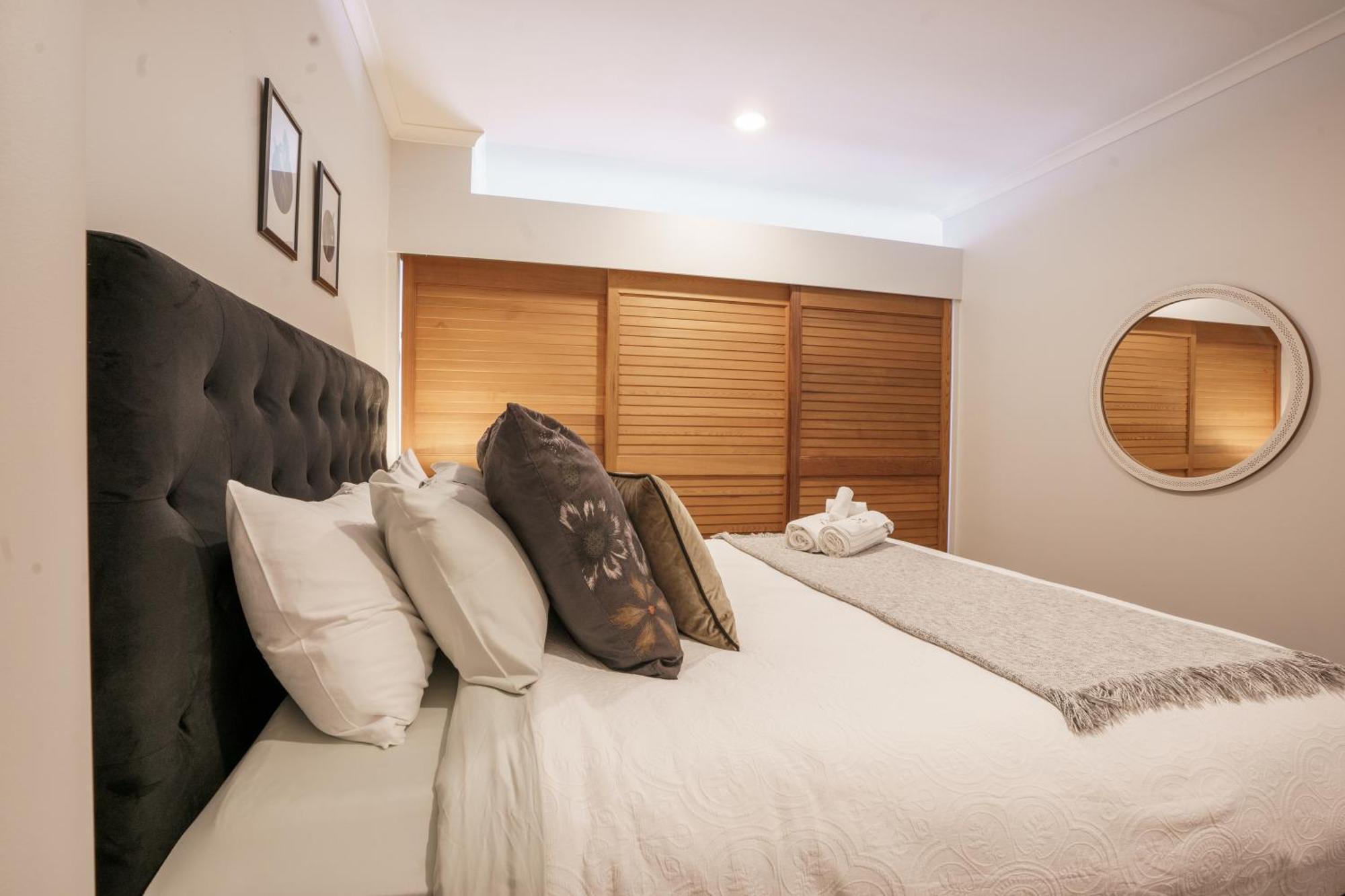 Princes Wharf - Bridge View Apartment *