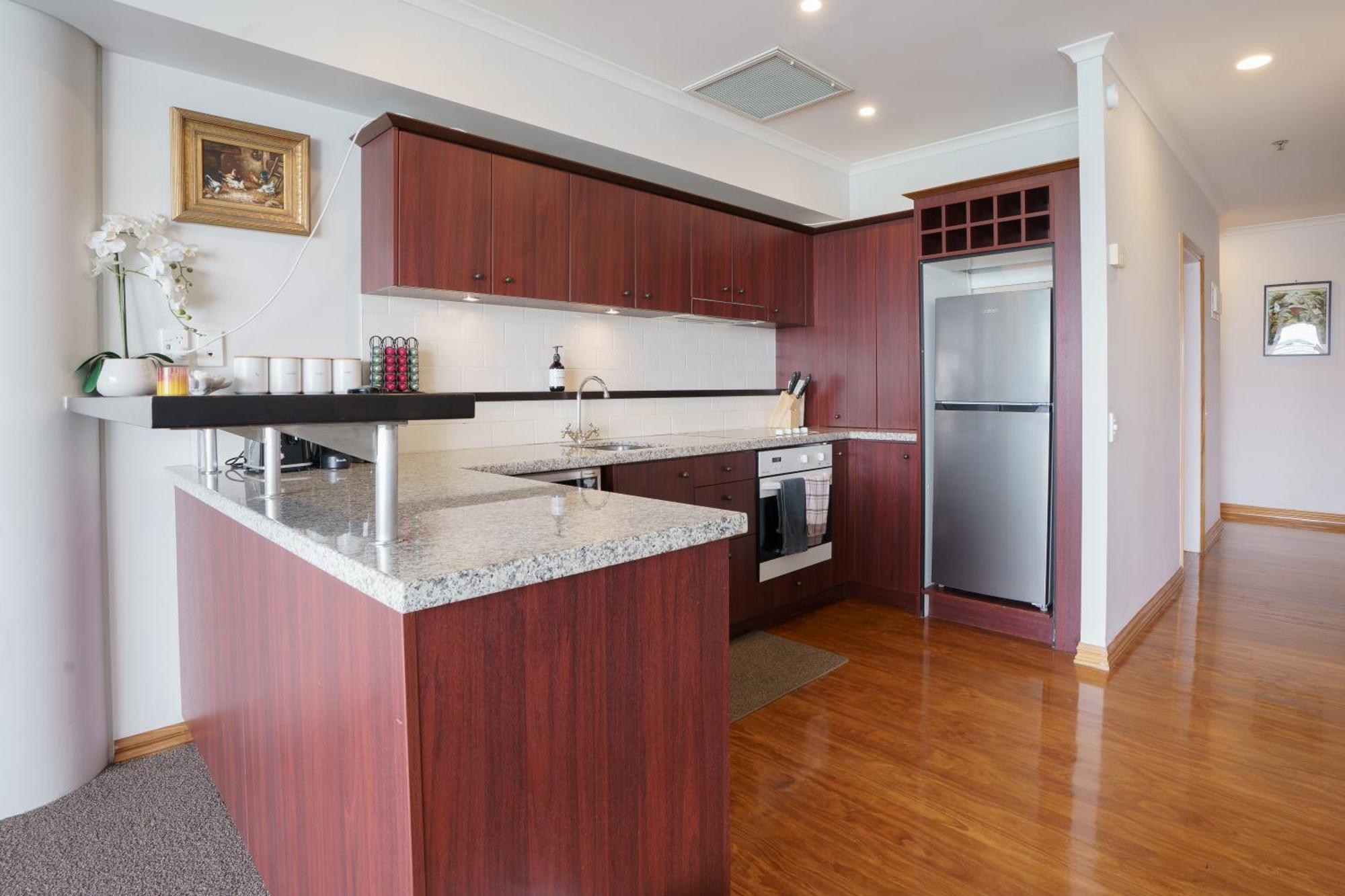 Princes Wharf - Bridge View Apartment Auckland