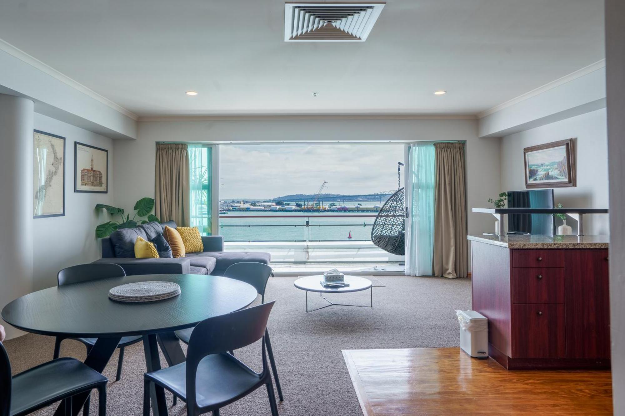 Apartment Princes Wharf - Bridge View