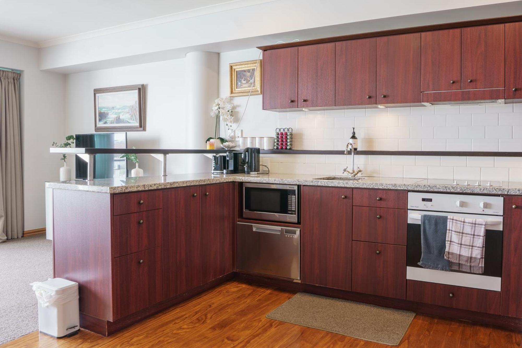 Princes Wharf - Bridge View Apartment *