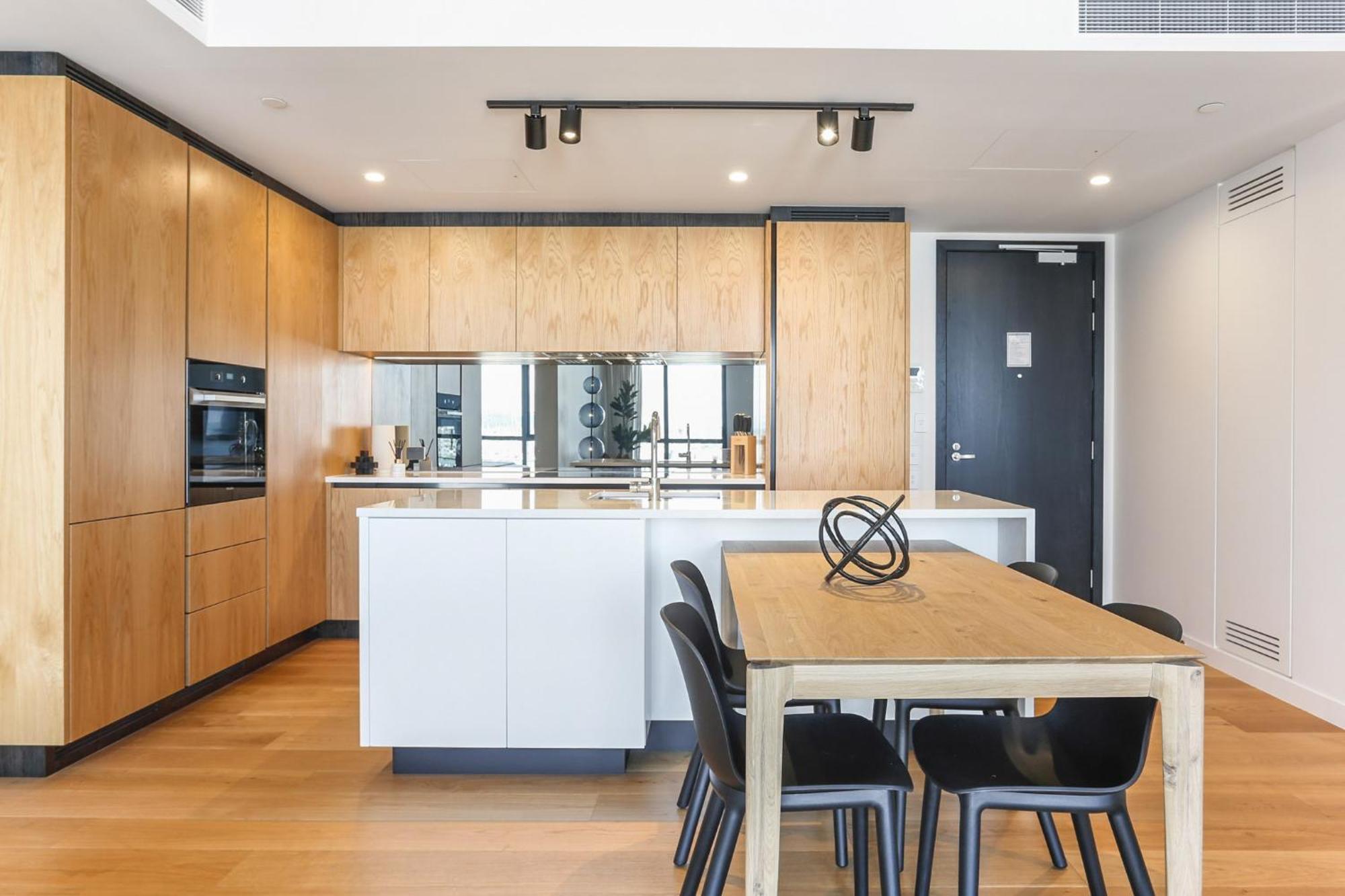 Wynyard Quarter By Urban Rest Apartment *