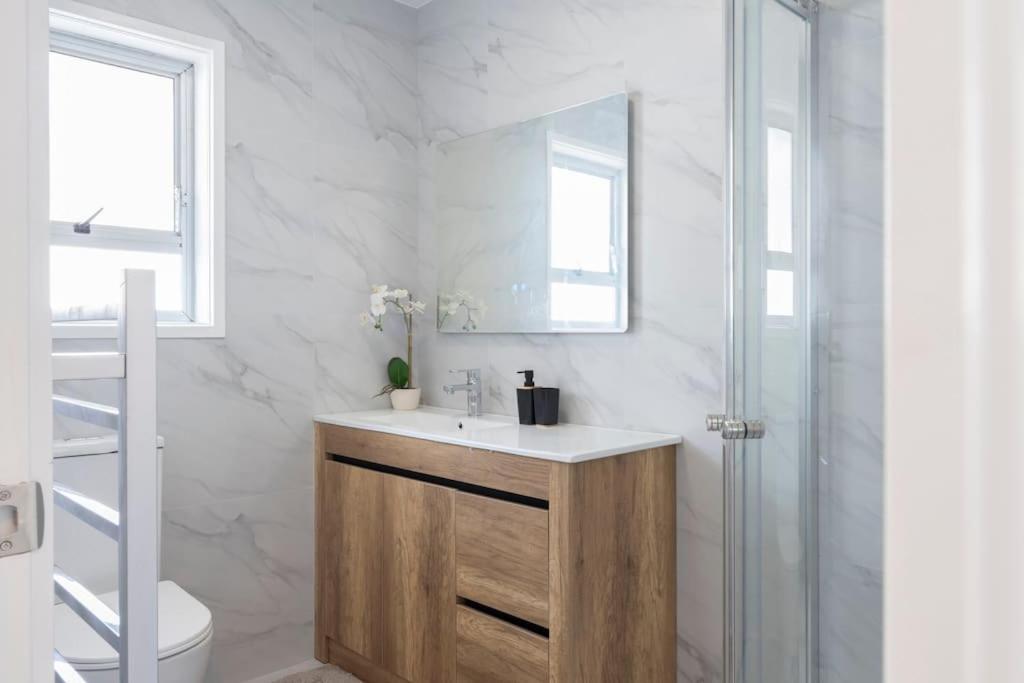 Luxury New 2 Bedroom