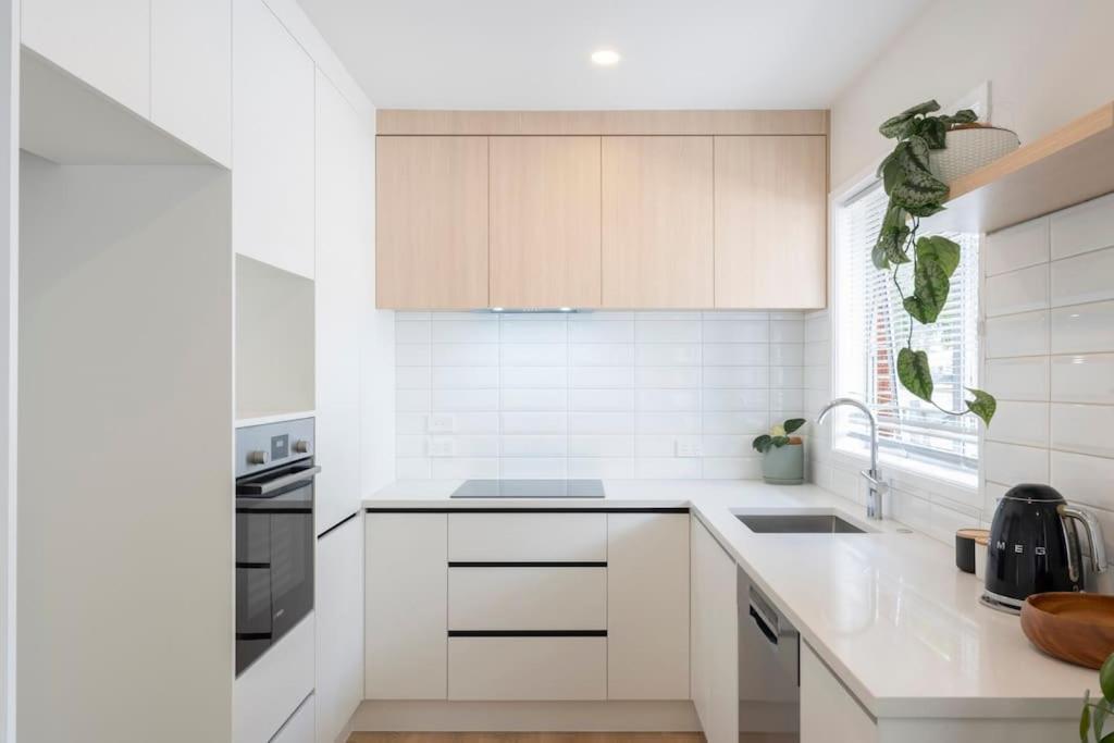 Apartment Luxury New 2 Bedroom *
