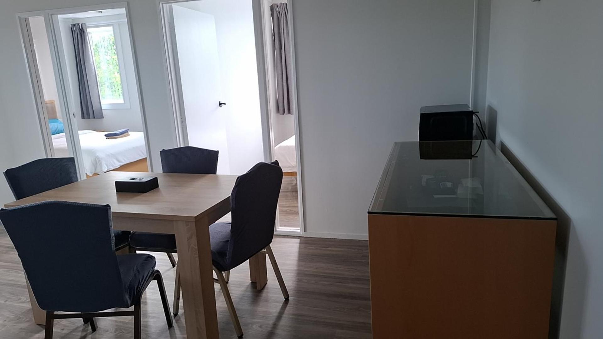 9 Beds Including 3 Double Beds, 4 Single Beds, 2 Sofa Bed, 1, 37 Totara Avenue, New Lynn Apartment