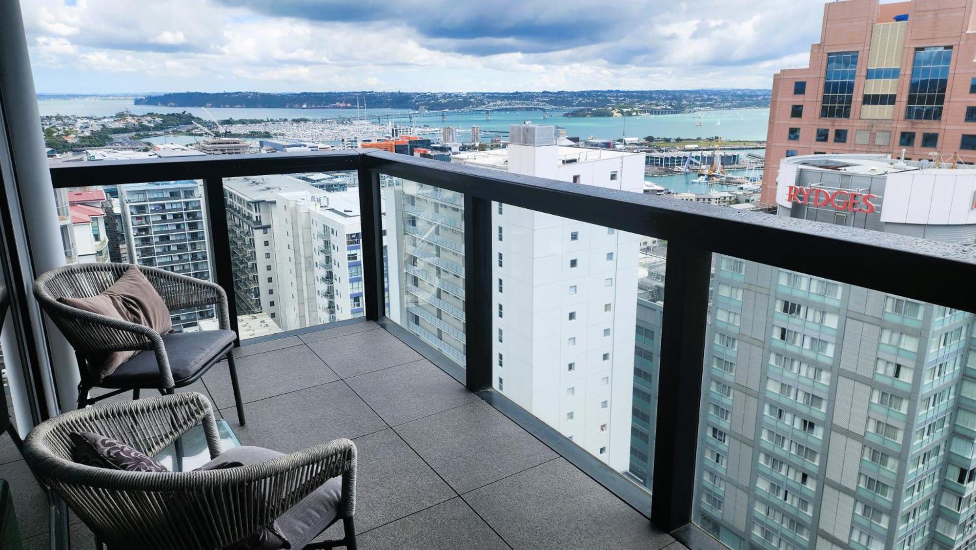 Spectacular Cbd Views Auckland