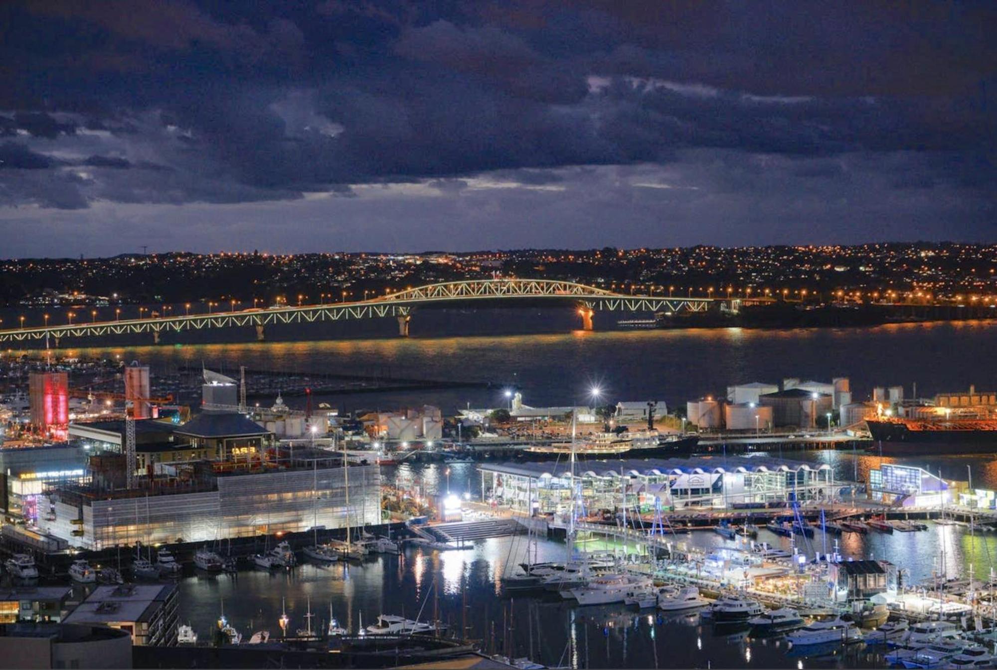 Apartment Magnificent Skytower, Sea, Habour View In Cbd *