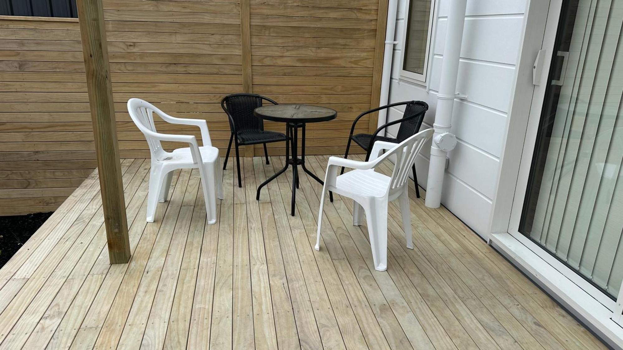 Stylish New & Cosy 3-bedroom Retreat In - Perfect For Your Next Getaway! *