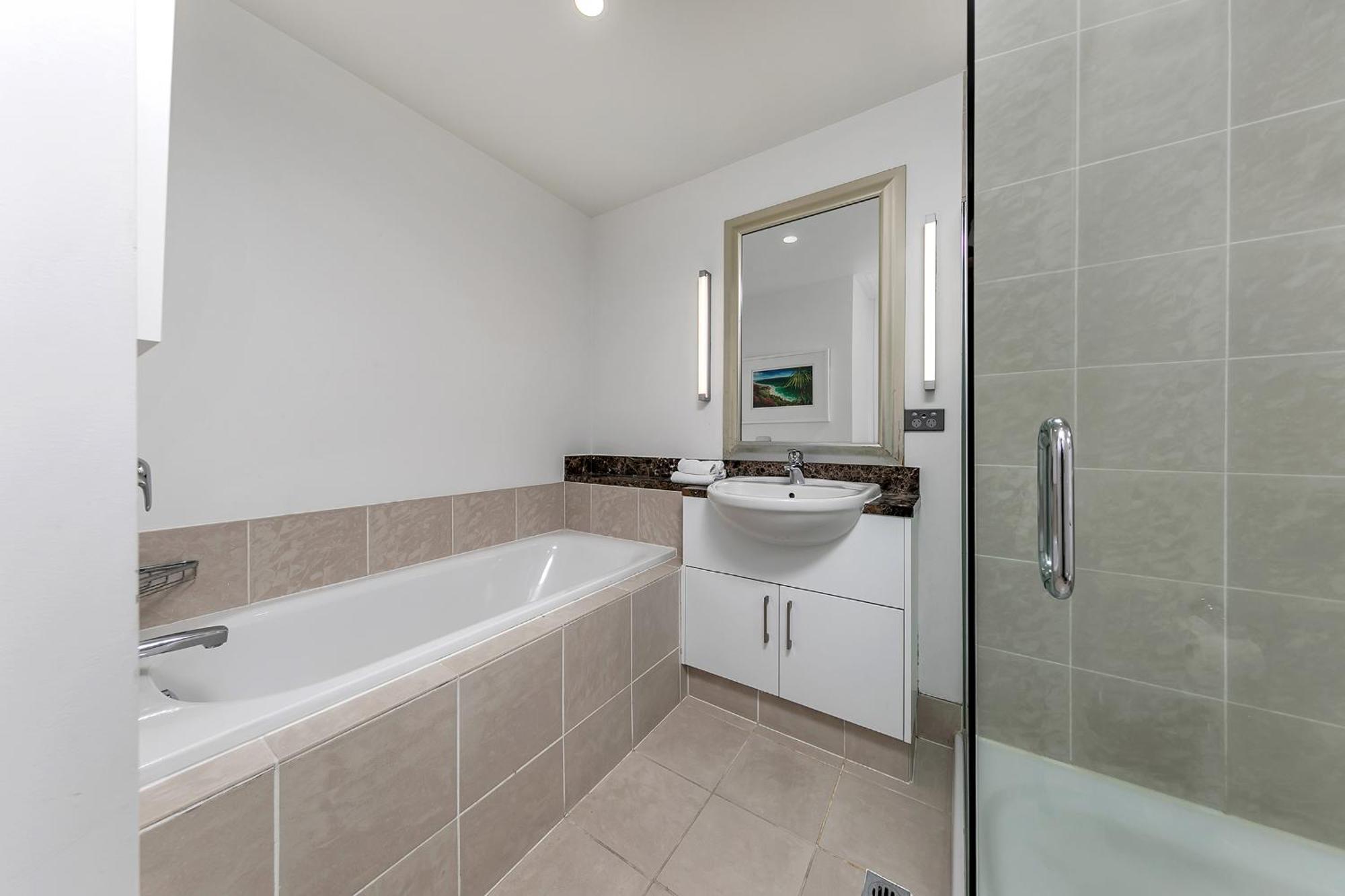 Sensational Sun Sets In The Heart Of The Viaduct Apartment