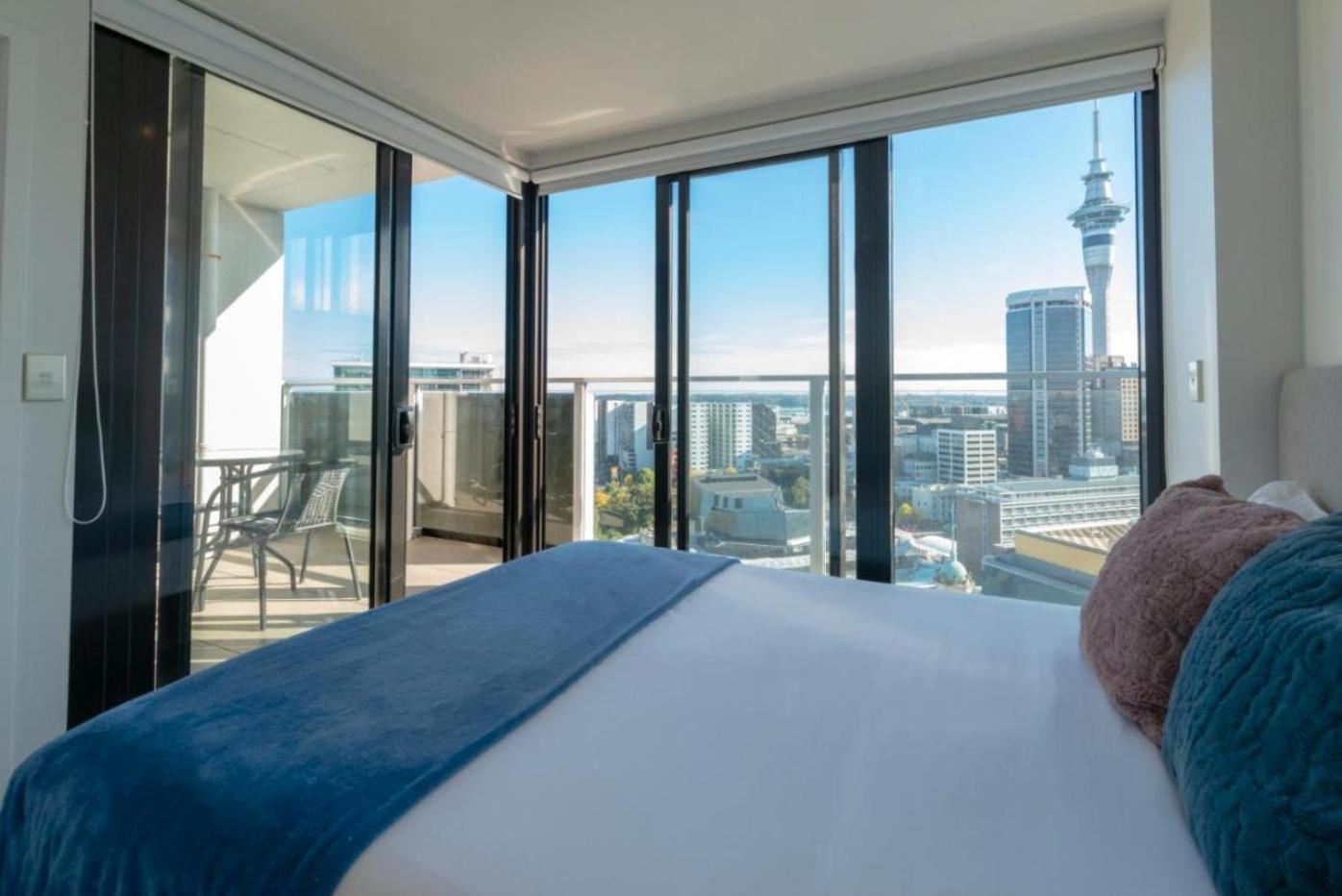 Apartment Amazing Skytower View 2 Bedroom 2 Bathroom *