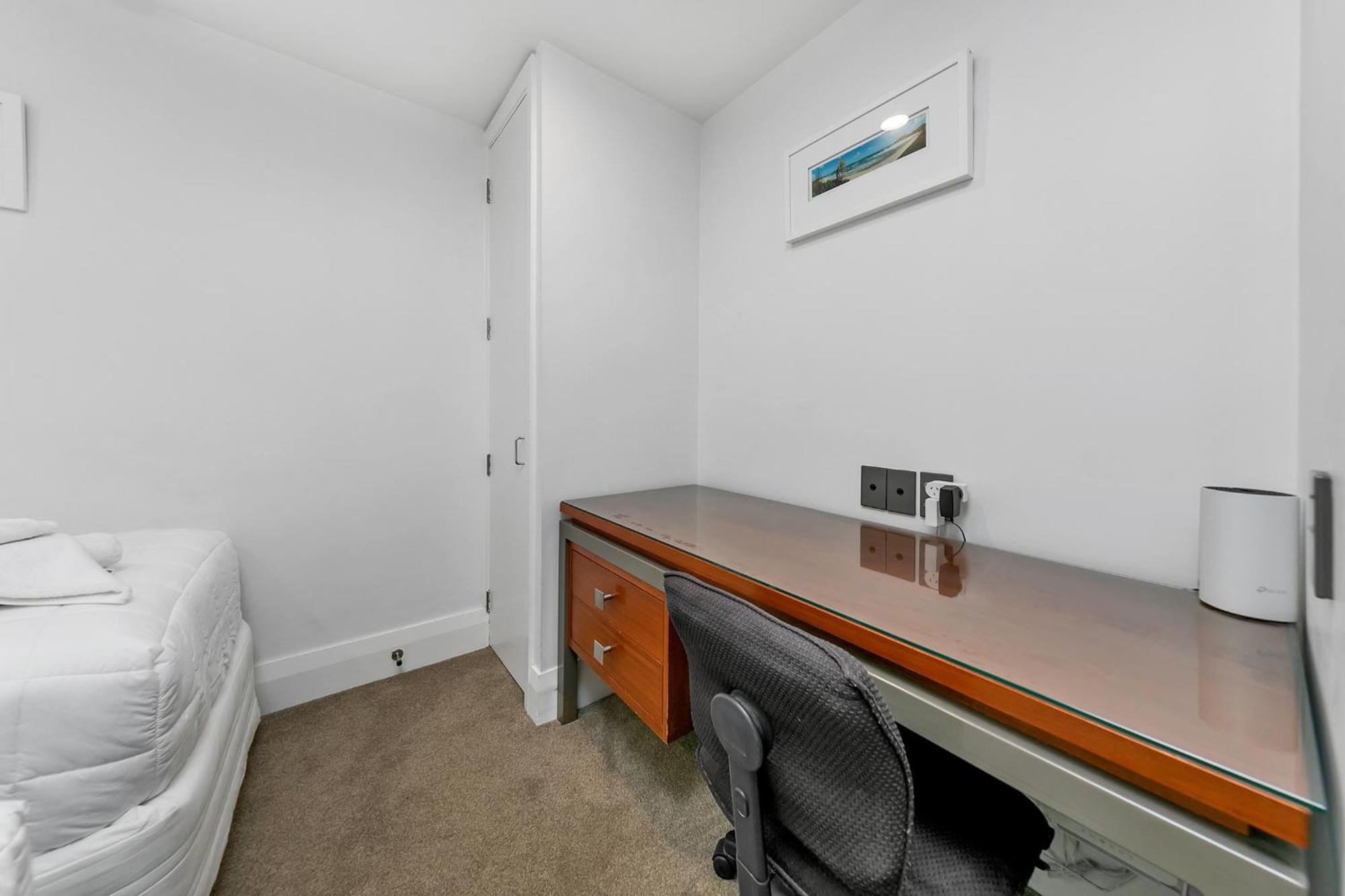 Luxurious & Spacious Living With Breathtaking Views Auckland