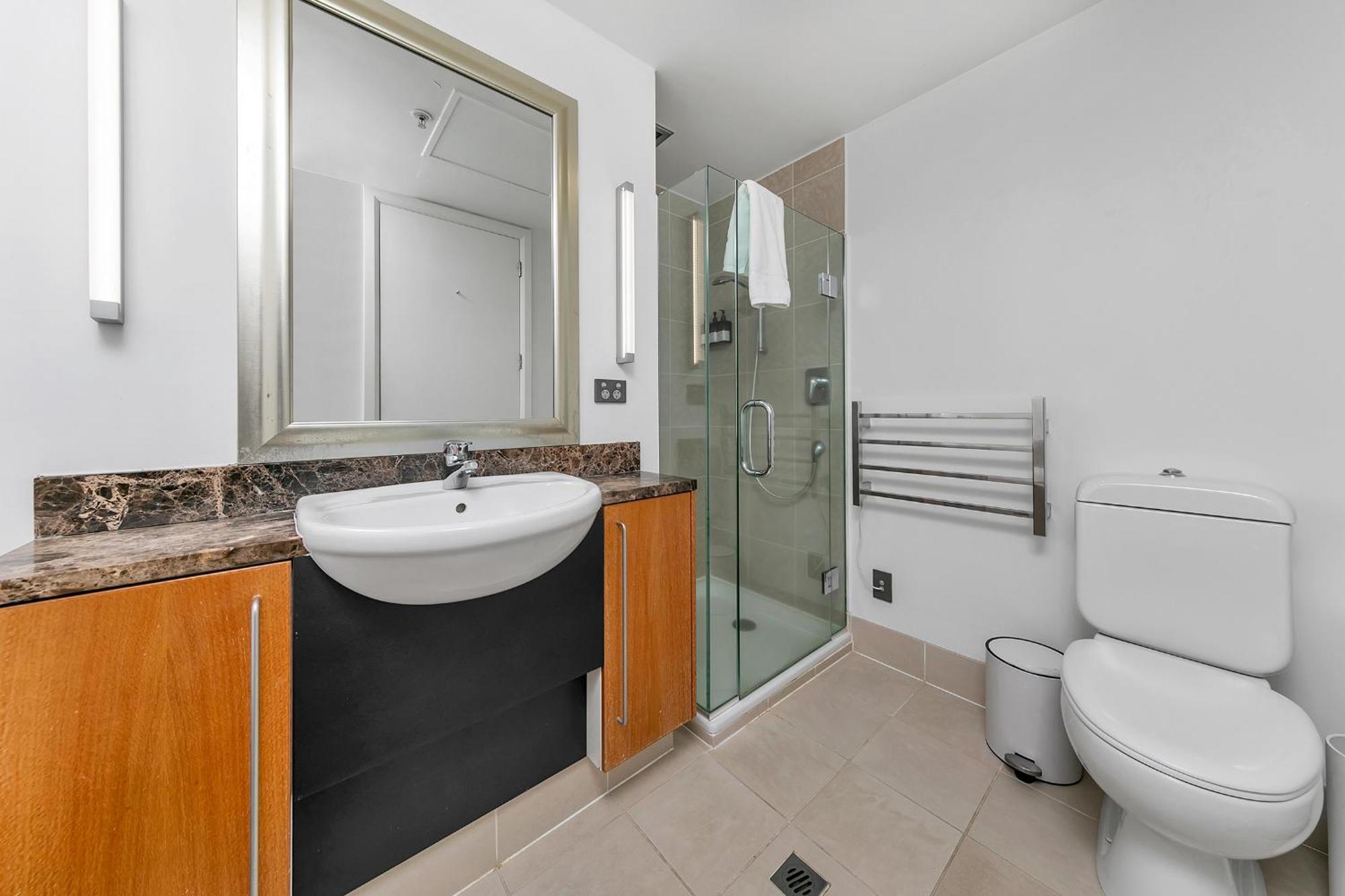 Apartment Luxurious & Spacious Living With Breathtaking Views *