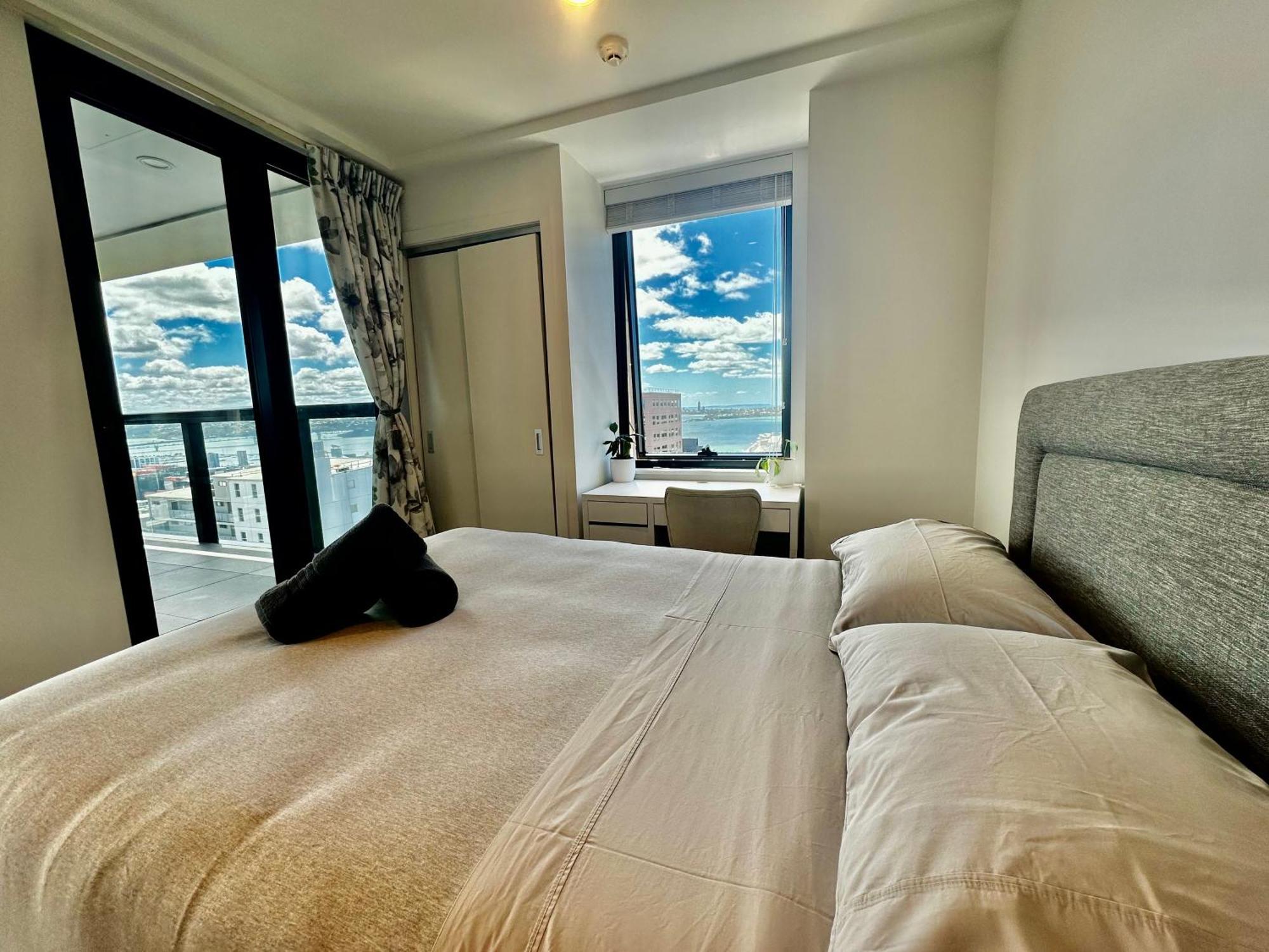 Spectacular Cbd Views Apartment Auckland