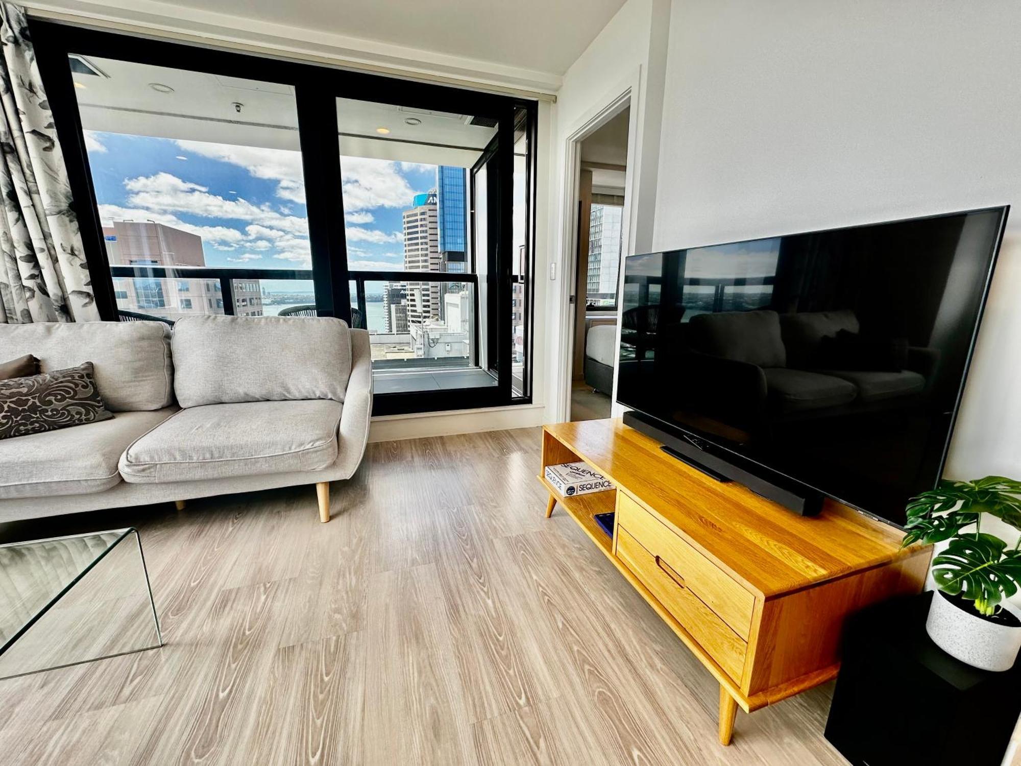 Spectacular Cbd Views *