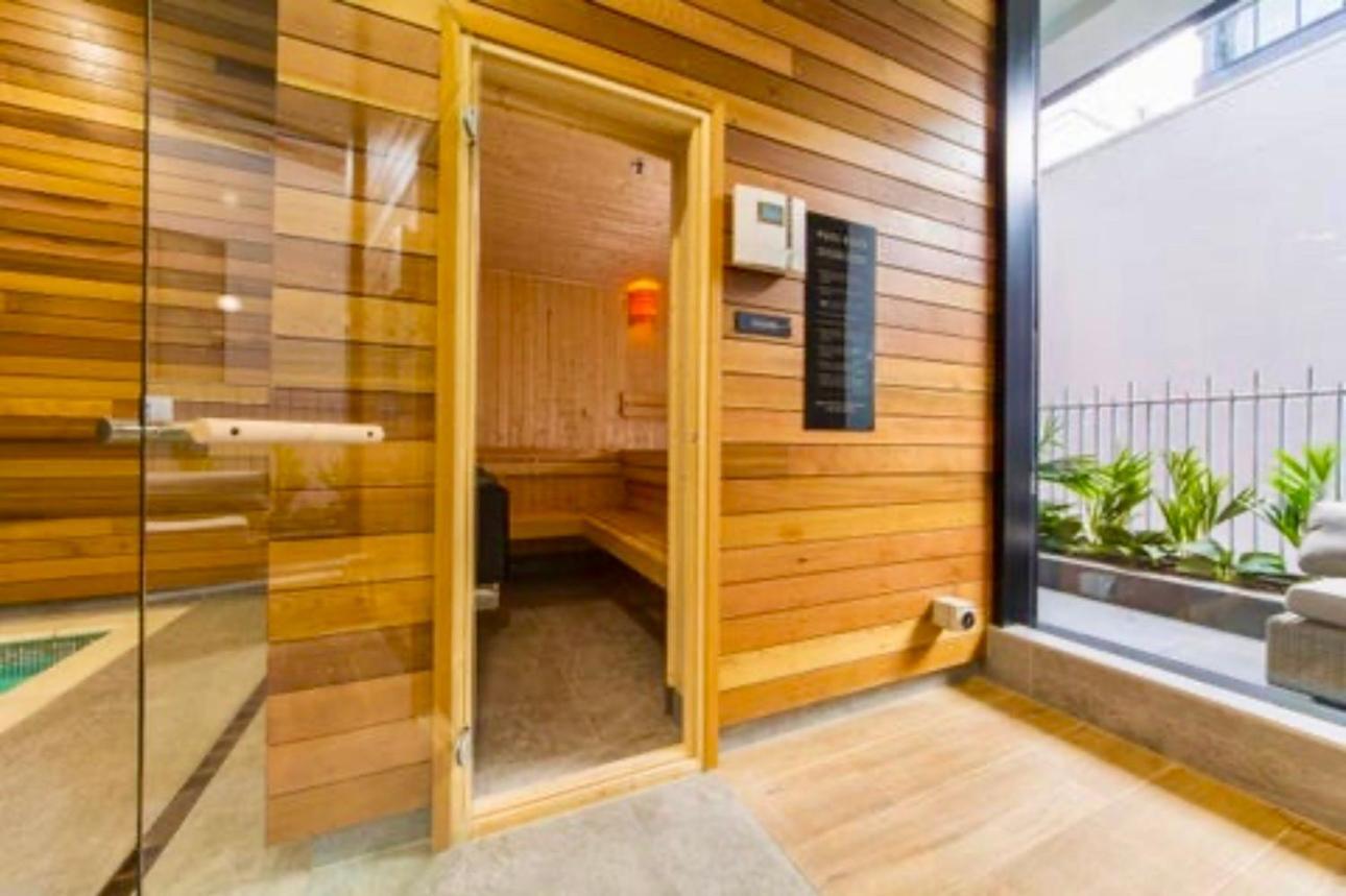 Spectacular Cbd Views Apartment Auckland