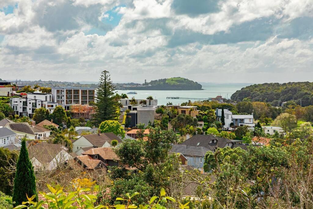 Welcome To Luxury Living In Cbd Near Mission Bay Villa
