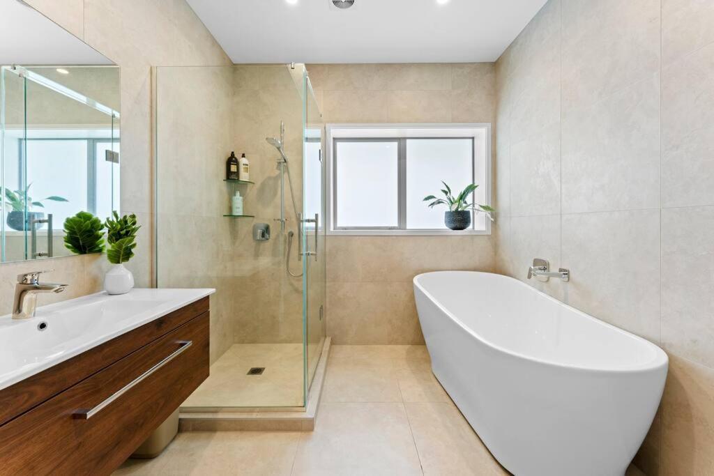 Villa Welcome To Luxury Living In Cbd Near Mission Bay