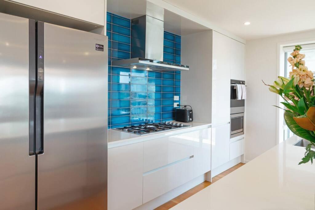 Welcome To Luxury Living In Cbd Near Mission Bay Villa Auckland