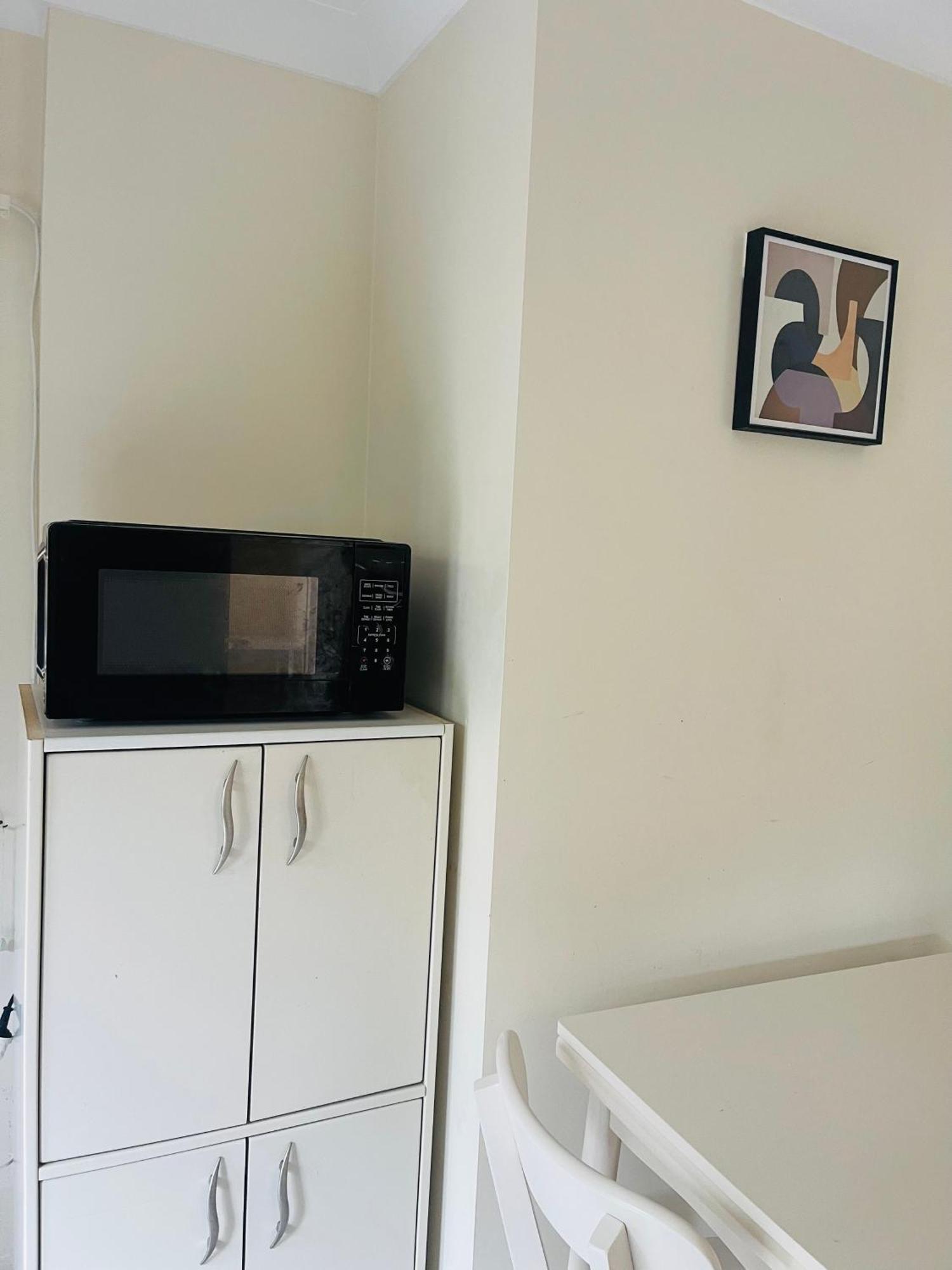 Parkside Pleasure With Bathroom& Dining