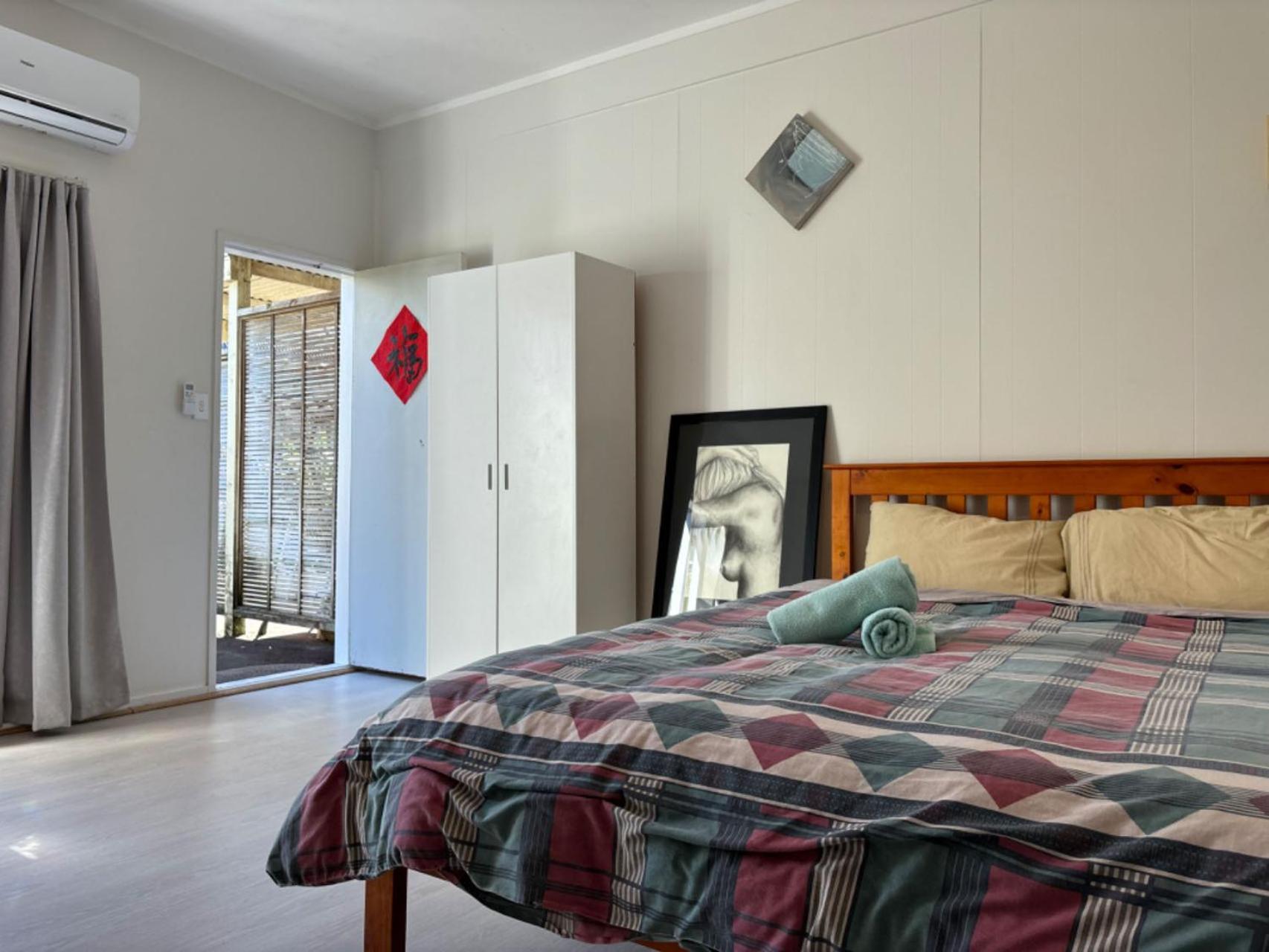 Epsom Red House Holiday home
