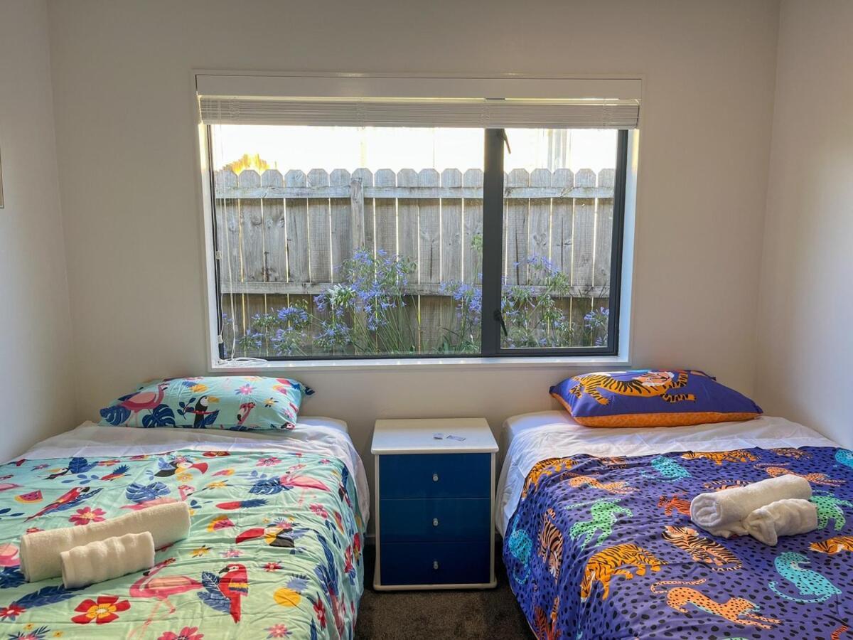 Holiday home Family Retreat With Playground Views In East Tamaki Auckland