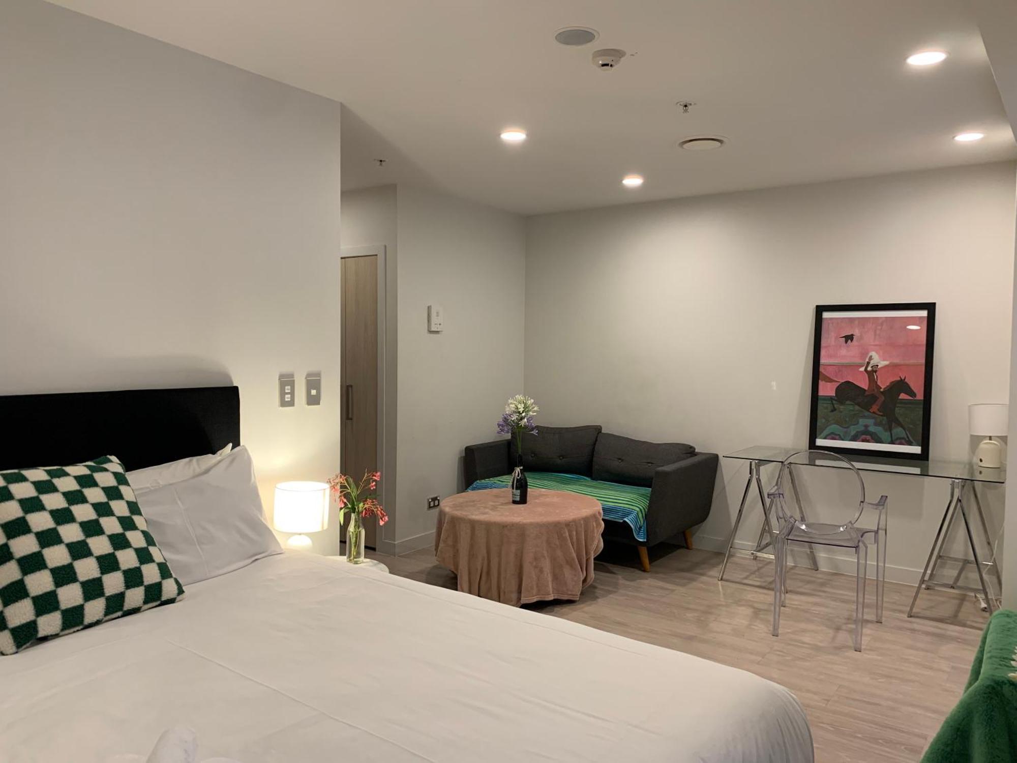 Apartment Sky Stars Essential Reserve *
