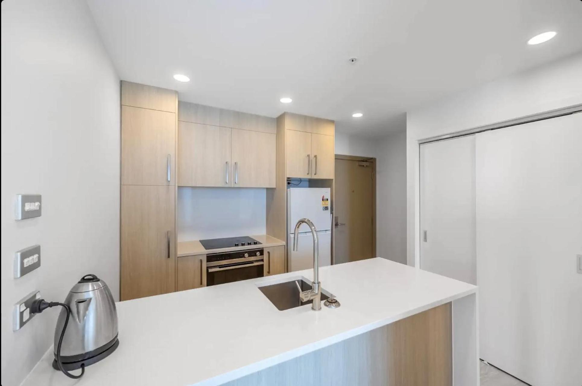 Apartment Skytower View And Seaview 2 Bedroom 2 Bathroom Auckland