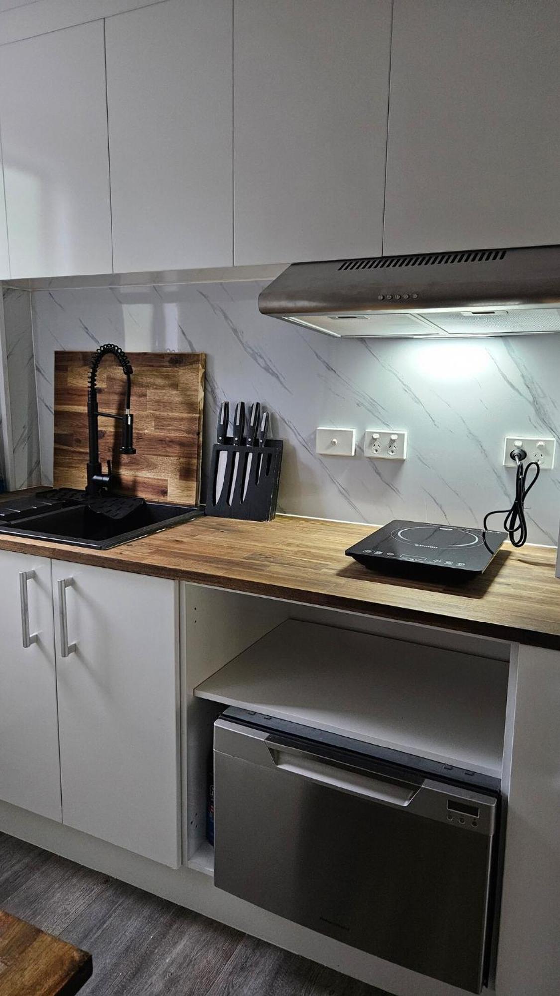 Private Retreat In Birkenhead Apartment *