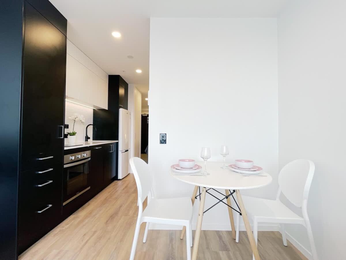 Stylish & Cozy 1 Bedroom Penthouse In Cbd Near Skytower- Pool Gym Sauna Apartment *