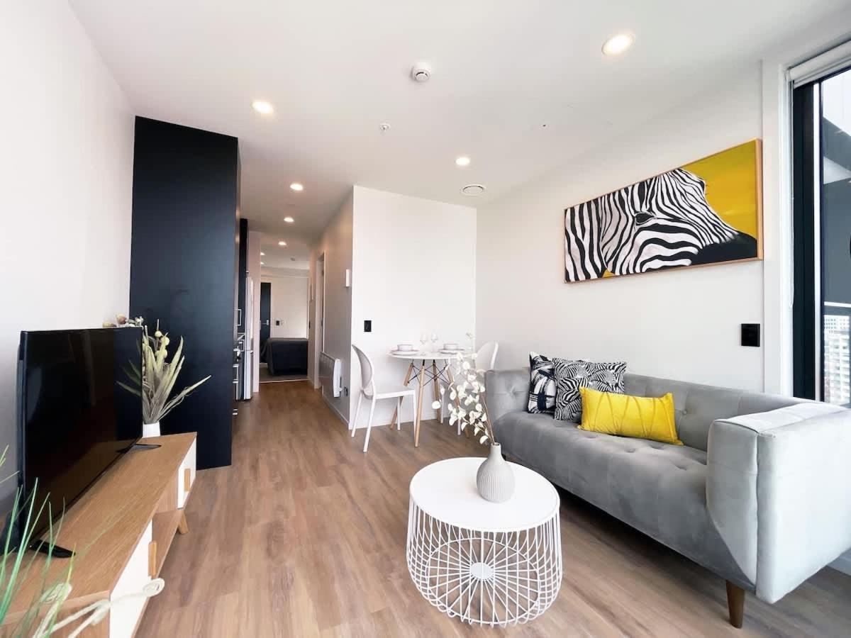 Stylish & Cozy 1 Bedroom Penthouse In Cbd Near Skytower- Pool Gym Sauna