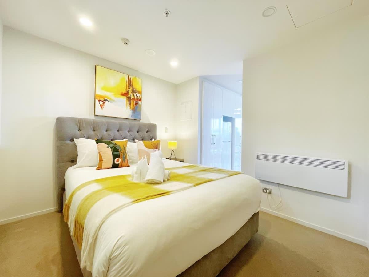 Modern Comfy In Cbd - Swimming Pool Apartment