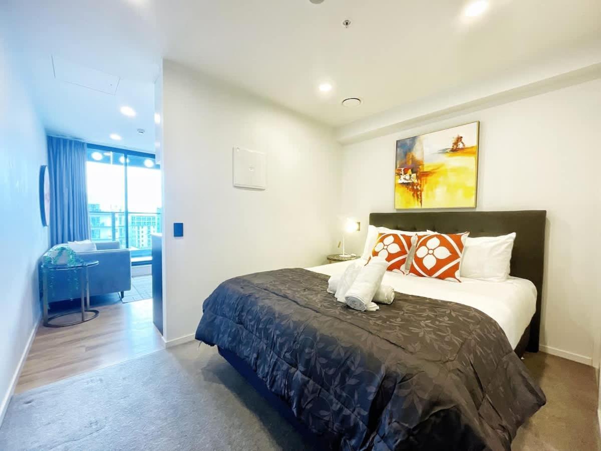Chic Downtown 1bed Aircon With Pool Gym Sauna Near Skytower Apartment