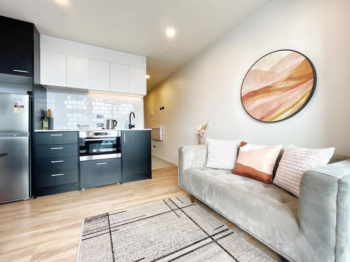 Chic Downtown 1bed Aircon With Pool Gym Sauna Near Skytower Apartment