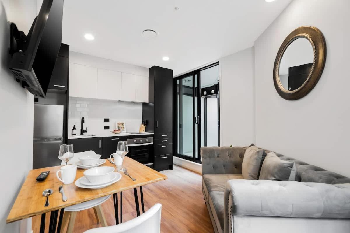 Apartment Modern Comfy Nearby Skytower - Pool Gym Sauna