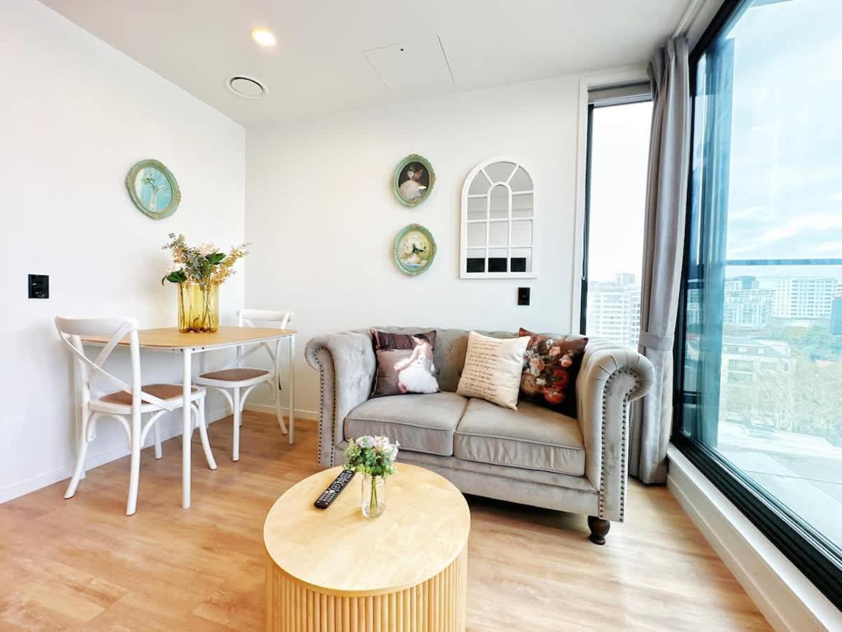 Lime-fresh Garden Atmosphere Cbd 1b Pool Sauna Gym Apartment *