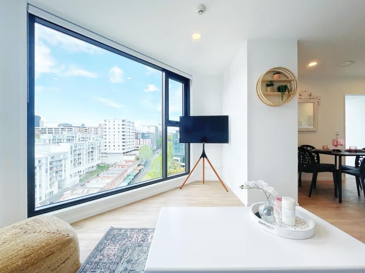 Apartment Designed Parkside Penthouse 2beds & 2baths - Pool Gym *